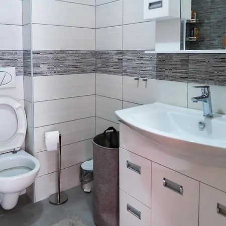 Suncica Apartment *